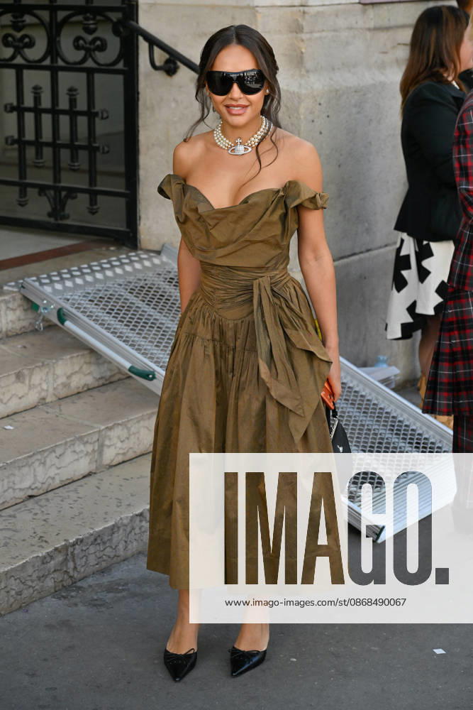 PFW Vivienne Westwood Outside Arrivals Guest arriving at the Vivienne Westwood show during Paris Fashion Week, in Paris, France on 3 October 2026. Photo by Julien Reynaud APS-Medias ABACAPRESS.COM Paris France