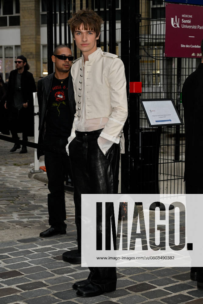 PFW Ann Demeulemeester Outside Arrivals Pierre de Maere arriving at the Ann Demeulemeester show during Paris Fashion Week, in Paris, France on 3 October 2026. Photo by Julien Reynaud APS-Medias ABACAPRESS.COM Paris France