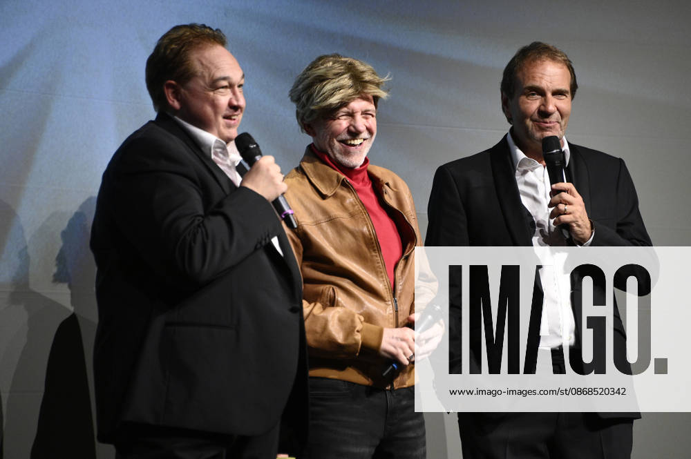 Oliver Kalkofe, Dietmar Wunder, and Peter Rütten at the world premiere of the first episode of the new SchleFaZ season, shown on the big screen: *Ghost Hunter John Sinclair: The Demon Wedding* at the Ernst Reuter Hall in Berlin, October 3, 2026 Foto:xN.xKubelkax xFuturexImagex schlefaz_6021