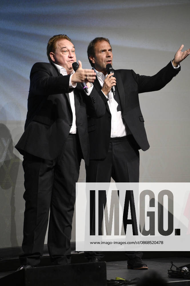 Oliver Kalkofe and Peter Rütten at the world premiere of the first episode of the new SchleFaZ season on the big screen: *Ghost Hunter John Sinclair: The Demon Wedding* at the Ernst Reuter Hall in Berlin, October 3, 2026 Foto:xN.xKubelkax xFuturexImagex schlefaz_6014