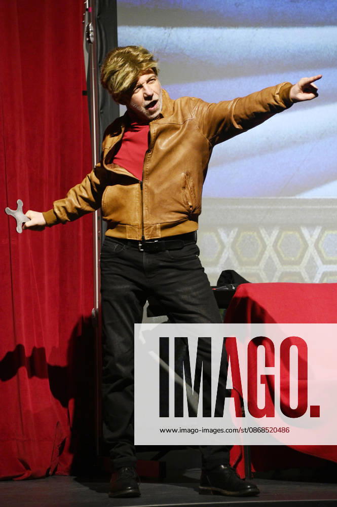 Dietmar Wunder at the world premiere of the first episode of the new SchleFaZ season on the big screen: *Ghost Hunter John Sinclair: The Demon Wedding* at the Ernst Reuter Hall in Berlin, October 3, 2026 Foto:xN.xKubelkax xFuturexImagex schlefaz_6016