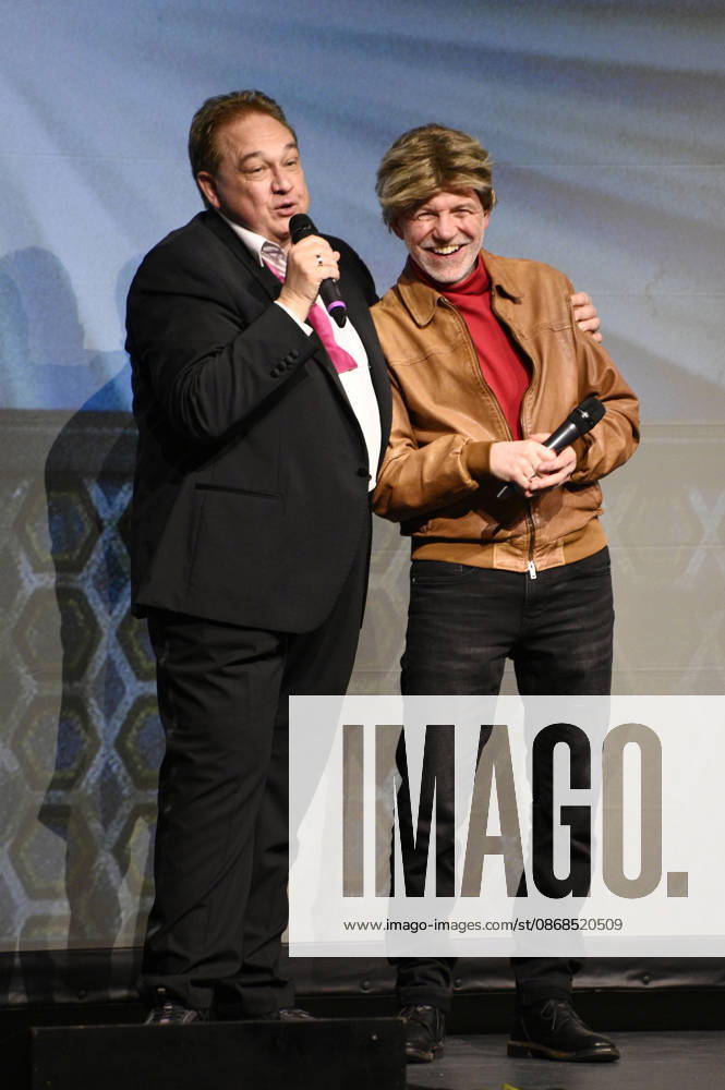 Oliver Kalkofe and Dietmar Wunder at the world premiere of the first episode of the new SchleFaZ season on the big screen: *Ghost Hunter John Sinclair: The Demon Wedding* at the Ernst Reuter Hall in Berlin, October 3, 2026 Foto:xN.xKubelkax xFuturexImagex schlefaz_6023