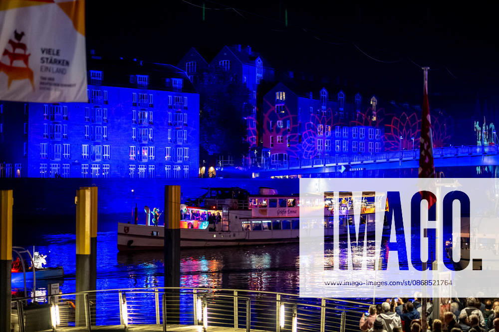 Celebrating German Unity Day in Bremen: German Unity Day 2026 celebrations, Bremen, October 3, 2026; Bremen, public festival, Fanta Vier concert, Illuminatin at the Schlachte, light show; Bremen, Germany, October Fanta4 + Illumination HB 3.10.26 LR-1479