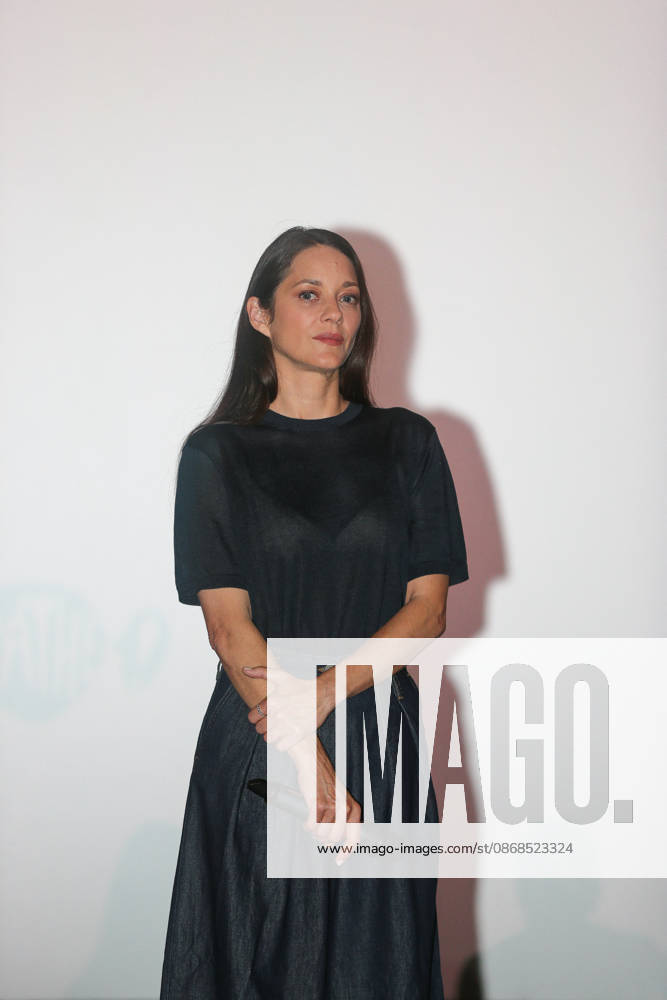 Marion Cotillard at the premiere of the film *Karma* at the Kinepolis cinema in Lomme, France, on October 3, 2026 Stéphane Vansteenkiste Bestimage Premiere of the film *Karma* at the Kinepolis cinema in Lomme, France, on October 3, 2026 Lomme, unknown