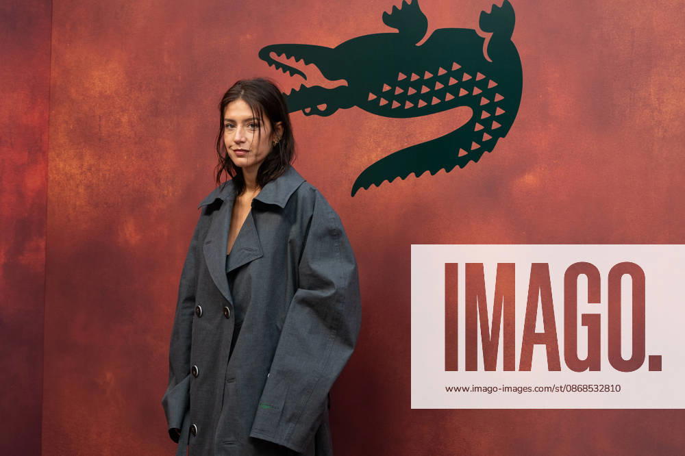 PFW Lacoste - Photocall LZ Adele Exarchopoulos attends the Lacoste Womenswear Spring Summer 2027 show as part of Paris Fashion Week on October 4, 2026 at Roland Garros in Paris, France. Photo by Laurent Zabulon ABACAPRESS.COM