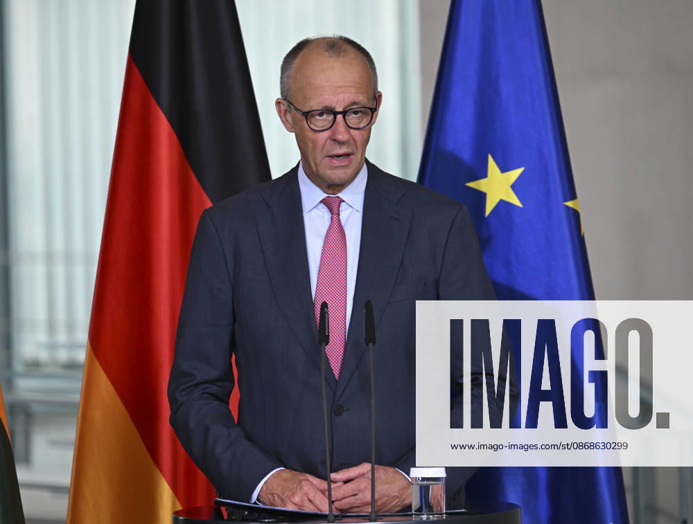 German Chancellor Merz and Lithuanian PM Sinkevicius hold joint press conference in Berlin BERLIN, GERMANY - OCTOBER 05: German Chancellor Friedrich Merz and Lithuanian Prime Minister Mindaugas Sinkevicius hold a joint press conference following their meeting at the Federal Chancellery in Berlin, Germany on October 05, 2026. Halil Sagirkaya Anadolu Berlin Germany. Editorial use only. Please get in touch for any other usage.