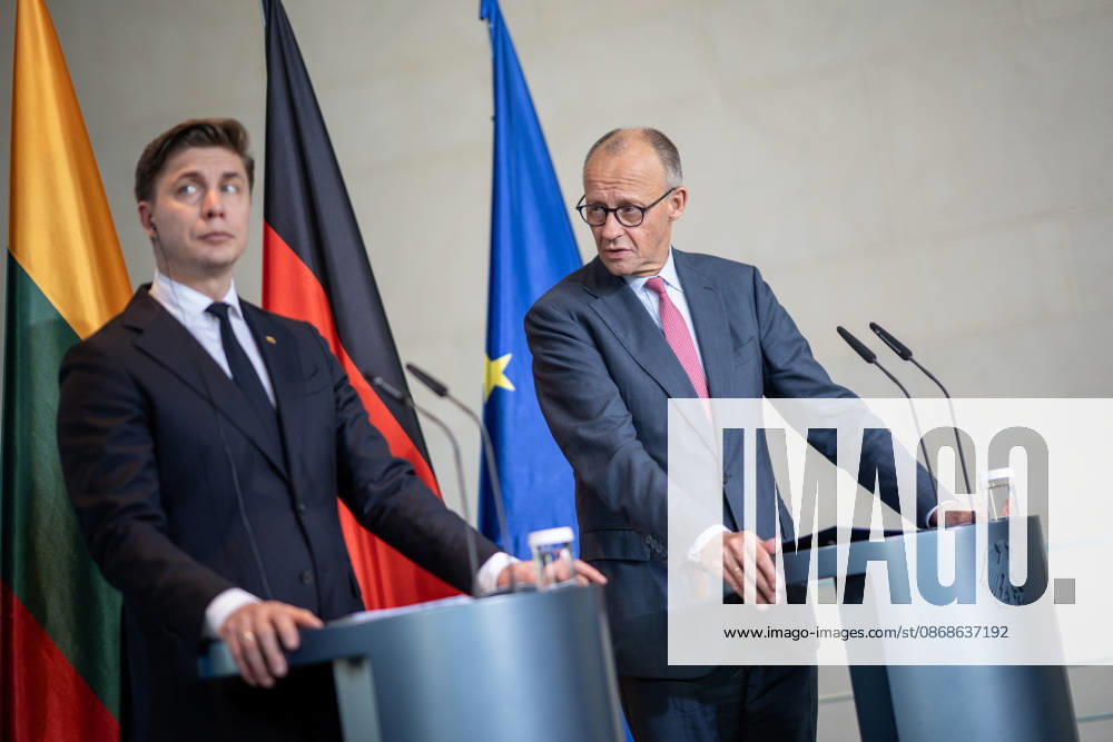 Chancellor Friedrich Merz (right) with his guest Mindaugas Sinkevicius, Prime Minister of Lithuania, at the Federal Chancellery; joint press statements; Chancellor hosts Prime Minister of the Republic of Lithuania at the Federal Chancellery, Berlin, Germany; Federal Chancellery