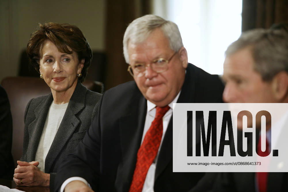 Dennis Hastert (1942 - 2026) Washington, DC - December 8, 2006 -- United States President George W. Bush meets with congressional leaders in the Cabinet room of the White House. From left to right: incoming Speaker of the United States House of Representatives Nancy Pelosi (Democrat of California), current Speaker Dennis Hastert (Republican of Illinois) and President Bush..Credit: Gary Fabiano - CNP AdMedia
