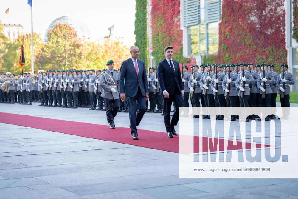Chancellery, Visit, Prime Minister, Lithuania, Mindaugas Sinkevicius, Berlin, Chancellery, Prime Minister, Lithuania, Mindaugas Sinkevicius, Military Honors, Friedrich Merz, Federal Chancellor, Berlin, Berlin, GER