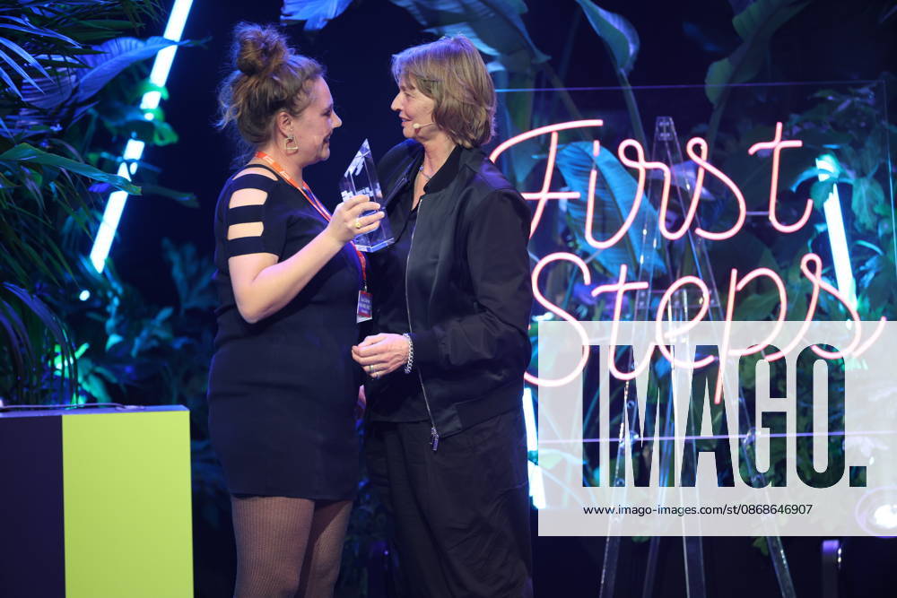 FIRST STEPS 2026 Michael Ballhaus Award: Laudation by Bella Halben and Michael Ballhaus; Award-winning film: RUN ME WILD, cinematography by Lea Dähne; Award ceremony on stage at the FIRST STEPS 2026 awards ceremony at the Theater des Westens in Berlin