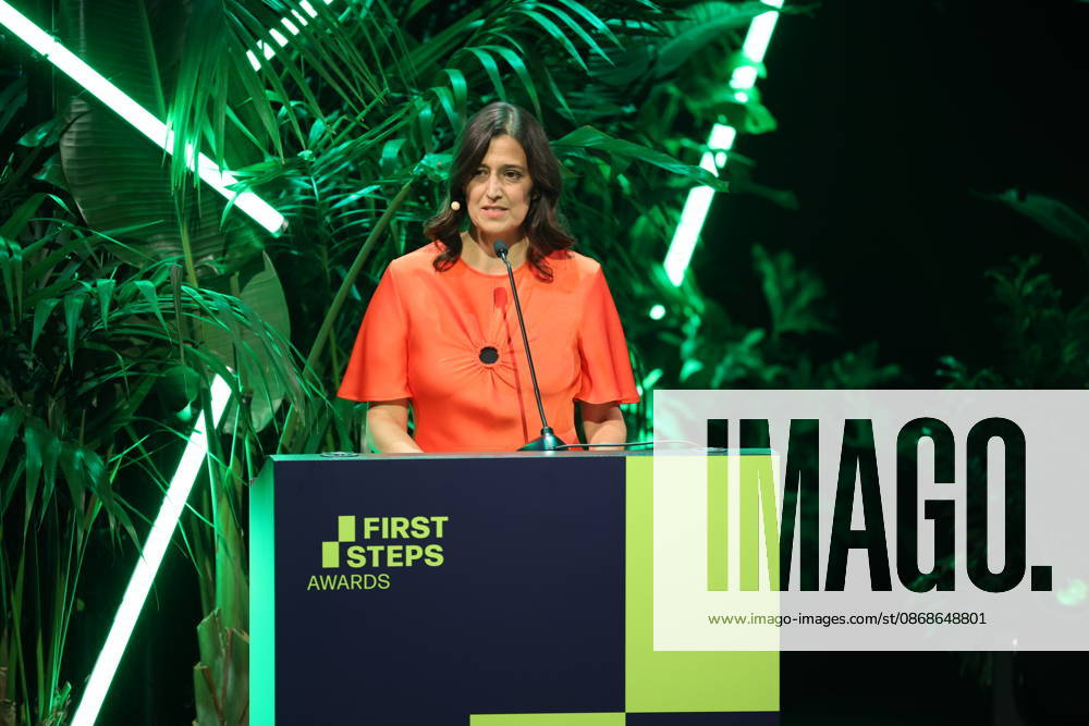 FIRST STEPS 2026 Screenplay Acceptance Speech by Leila Hamid on stage at the FIRST STEPS 2026 awards ceremony at the Theater des Westens in Berlin