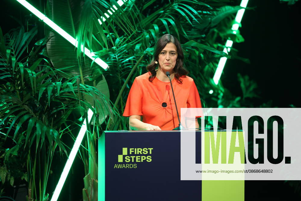 FIRST STEPS 2026 Screenplay Acceptance Speech by Leila Hamid on stage at the FIRST STEPS 2026 awards ceremony at the Theater des Westens in Berlin