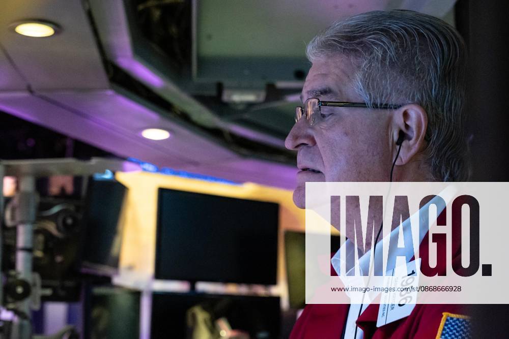 A trader works on the trading floor of the New York Stock Exchange (NYSE) in New York, NY on October 5, 2026. New York USA - ZUMAr339 20261005_znp_r339_011
