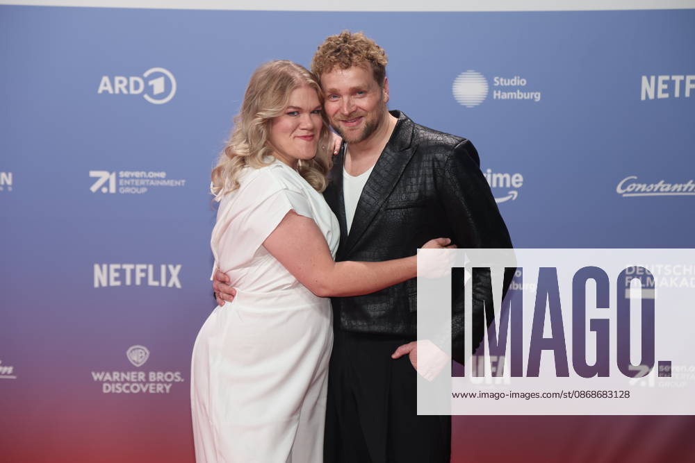 Gisa Flake and Knud Riepen at the 27th First Steps Awards ceremony in 2026 at the Theater des Westens in Berlin