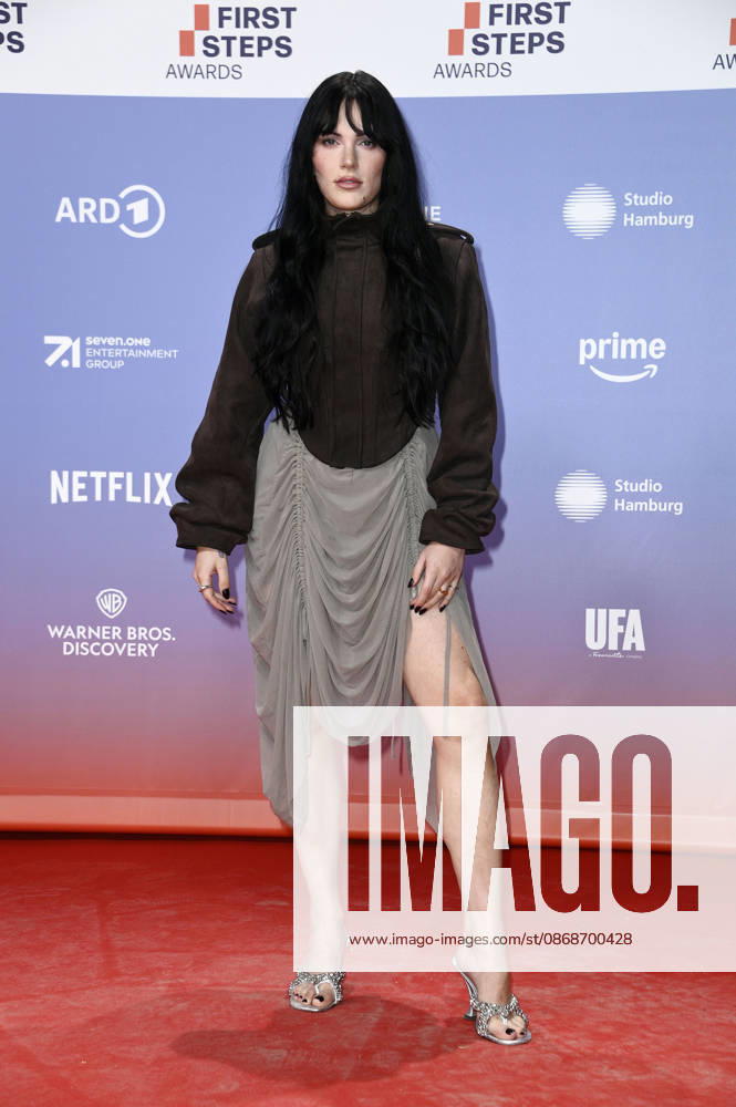Phenix Kühnert at the 27th First Steps Awards ceremony in 2026 at the Theater des Westens in Berlin, October 5, 2026 Foto:xN.xKubelkax xFuturexImagex first_steps_6192