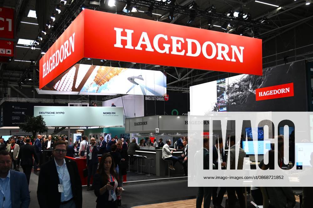 EXPO REAL 2026 is currently taking place at the Messe München exhibition grounds. It is Europe’s largest international trade fair for real estate, investment, and infrastructure. Photo: Hagedorn booth. Thomas Hagedorn Holding GmbH is the parent company of the Hagedorn Group, headquartered in Gütersloh, East Westphalia.