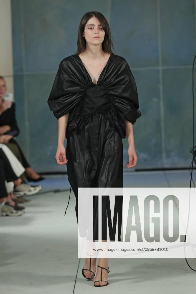 PFW - Litkovska Runway A model walks the runway during the Litkovska Womenswear Spring Summer 2027 show as part of the Paris Fashion Week on October 6, 2026 in Paris, France. Photo by Alain-Gil Gonzalez ABACAPRESS.COM Paris France