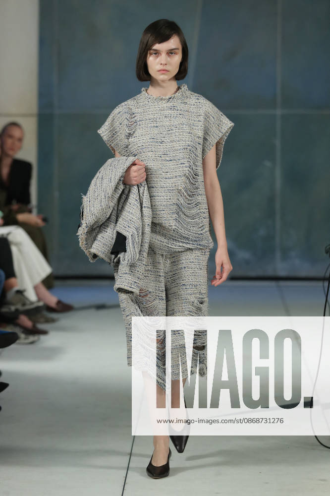 PFW - Litkovska Runway A model walks the runway during the Litkovska Womenswear Spring Summer 2027 show as part of the Paris Fashion Week on October 6, 2026 in Paris, France. Photo by Alain-Gil Gonzalez ABACAPRESS.COM Paris France