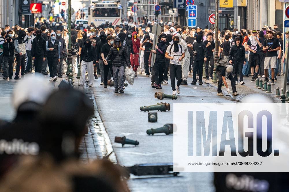 Youths confront riot police as students gather outside several schools in Liege during a protest against education reforms and budget cuts, on Tuesday 6 October 2026. Yesterday police arrested 16 people after the protests turned violent. The protests in French-speaking Belgium have been ongoing for months, following a series of reforms and budget cuts introduced by the French Community Government. JONASxROOSENS 188939169