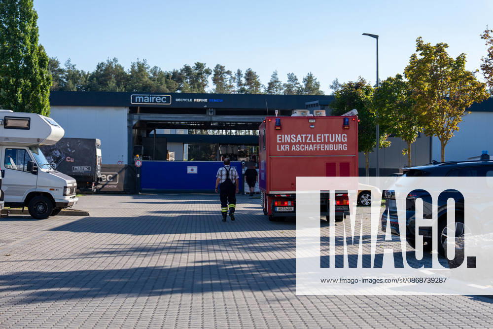 Machine Fire in Warehouse Causes Heavy Smoke; Company Building Evacuated On Tuesday, October 6, 2026, a machine fire broke out in Alzenau in the Aschaffenburg district. The fire started in the electrical system of a machine and caused heavy smoke to fill the warehouse and offices.