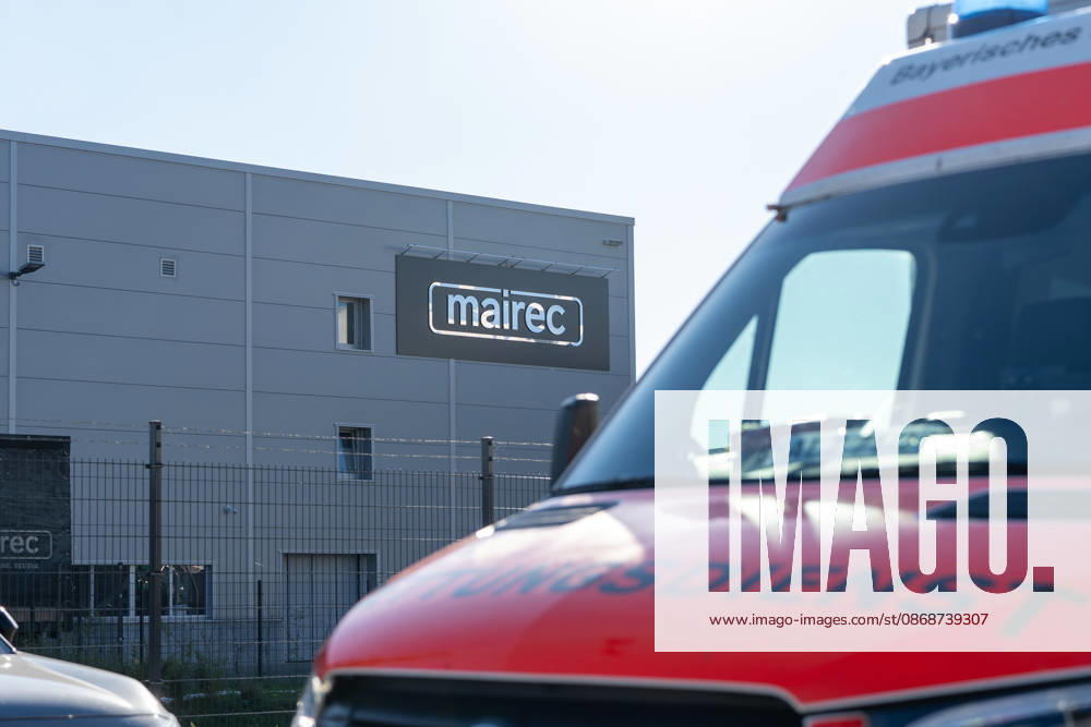 Machine Fire in Warehouse Causes Heavy Smoke; Company Building Evacuated On Tuesday, October 6, 2026, a machine fire broke out in Alzenau in the Aschaffenburg district. The fire started in the electrical system of a machine and caused heavy smoke to fill the warehouse and offices.