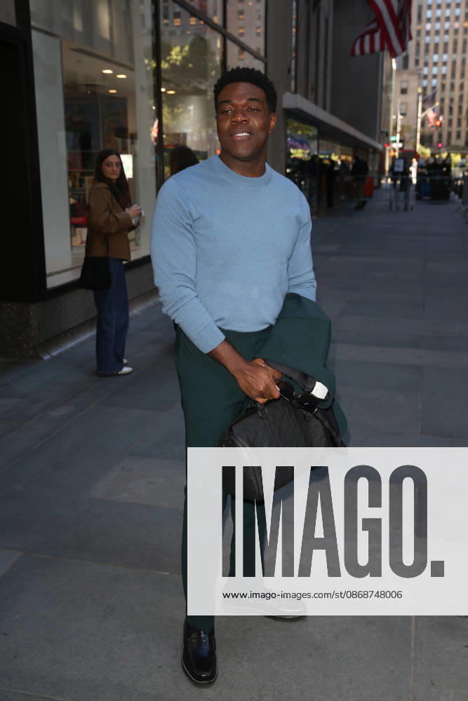 SAM RICHARDSON arrives At NBC Studios For ËoeThe Today Show New York USA - ZUMAh16_ 20261006_zaf_h16_074
