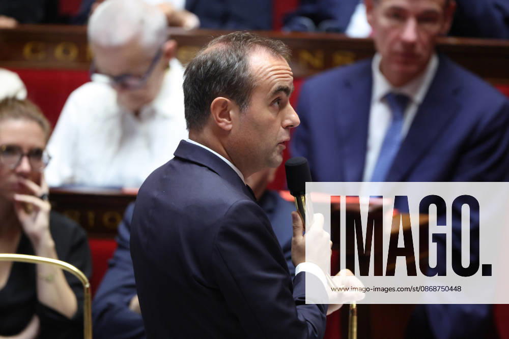 AssembleÌe Nationale - QAG du 6 octobre 2026 Sà bastien Lecornu Sà ance des Questions d Actualità s au Gouvernement à l AssembleÌe Nationale à Paris, le 6 octobre 2026. Current Affairs Question Period with the Government at the National Assembly in Paris