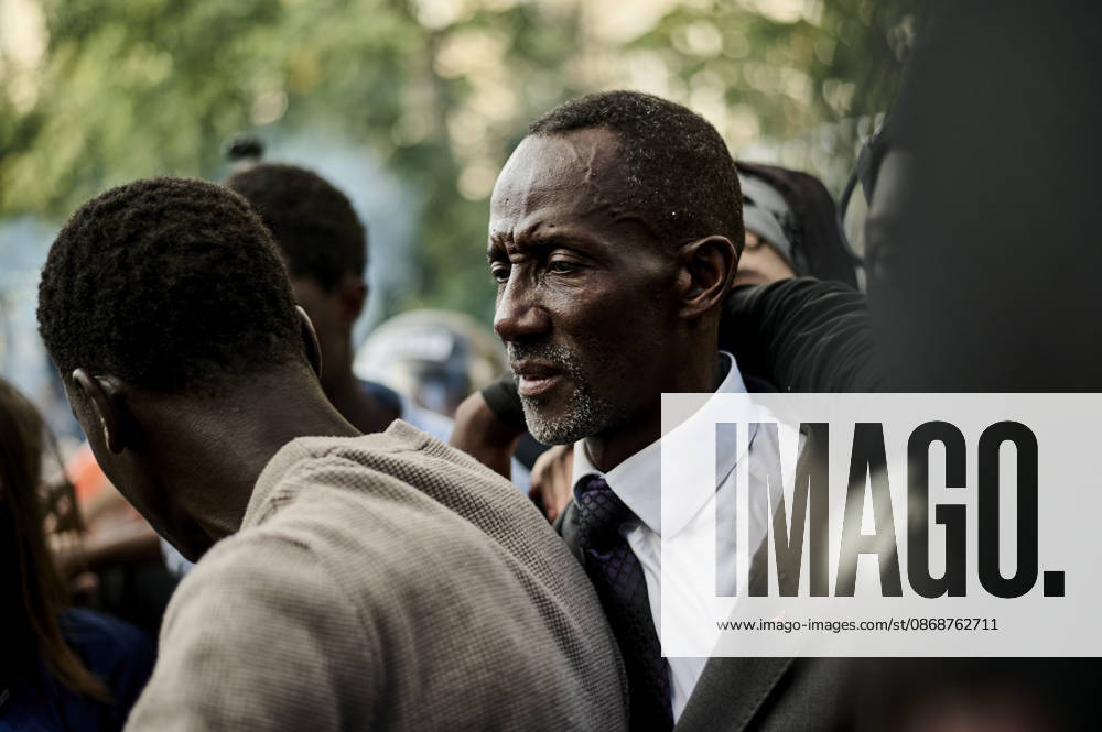 Saint-Denis Mayor Bally Bagayoko trying to call for calm, during high school students protest in Paris, on October 6, 2026. - 06 10 2026 - France Ile-de-France (region) Paris - AntoninxBuratx Pictorium LePictorium_0342086