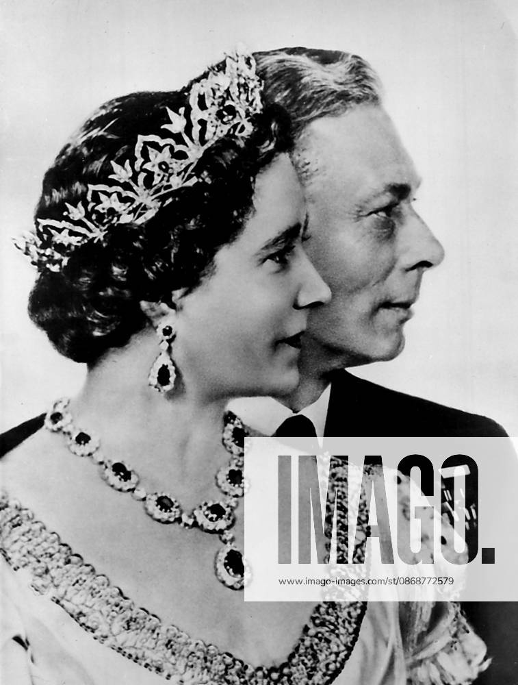 King George And Queen Elizabeth Celebrate Silver Wedding -- A New Dorothy wilding picture of their Majesties King George VI and Queen Elizabeth who on April 26, 1948. Celebrated their Silver Wedding Anniversary. May 03, 1948. (Photo by Associated Press Photo).