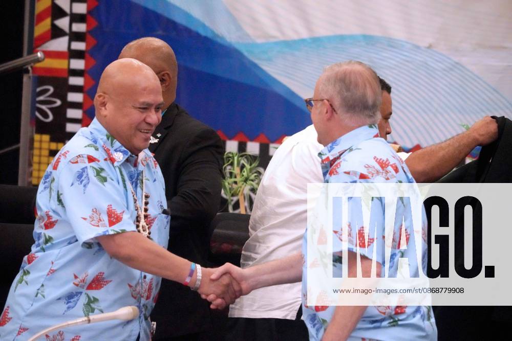 Tuvaluan Prime Minister FELETI TEO and Australian Prime Minister ANTHONY ALBANESE shake hands at the conclusion of the Pre-COP31 Leaders event in Funafuti, Tuvalu. Complementing the ministerial meeting in Fiji, the visit brings global decision-makers to the low-lying Pacific island nation to witness climate impacts and community adaptation efforts firsthand and advance climate action ahead of COP31 in Antalya, Türkiye. Funafuti Tuvalu - ZUMA 20261006_int_h213_055