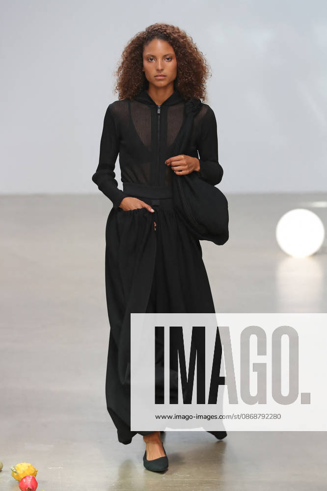 PFW - CFCL Runway A model walks the runway during the CFCL Ready to Wear Fall Winter 2026-2027 fashion show as part of Paris Fashion Week on March 10, 2026 in Paris, France. Photo by Alain-Gil Gonzalez ABACAPRESS.COM Paris France