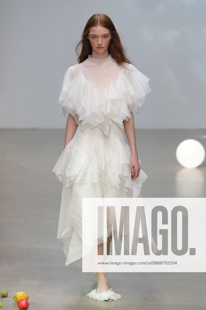 PFW - CFCL Runway A model walks the runway during the CFCL Ready to Wear Fall Winter 2026-2027 fashion show as part of Paris Fashion Week on March 10, 2026 in Paris, France. Photo by Alain-Gil Gonzalez ABACAPRESS.COM Paris France