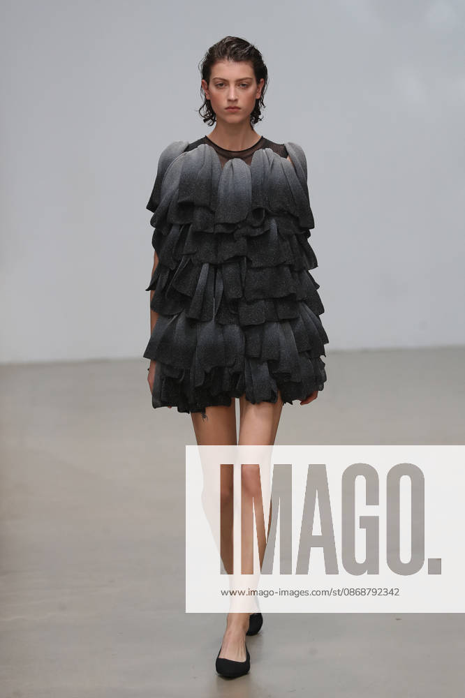 PFW - CFCL Runway A model walks the runway during the CFCL Ready to Wear Fall Winter 2026-2027 fashion show as part of Paris Fashion Week on March 10, 2026 in Paris, France. Photo by Alain-Gil Gonzalez ABACAPRESS.COM Paris France