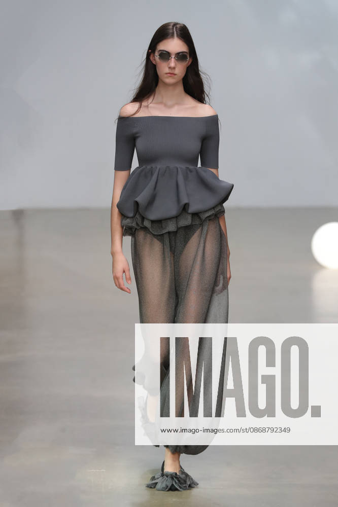 PFW - CFCL Runway A model walks the runway during the CFCL Ready to Wear Fall Winter 2026-2027 fashion show as part of Paris Fashion Week on March 10, 2026 in Paris, France. Photo by Alain-Gil Gonzalez ABACAPRESS.COM Paris France