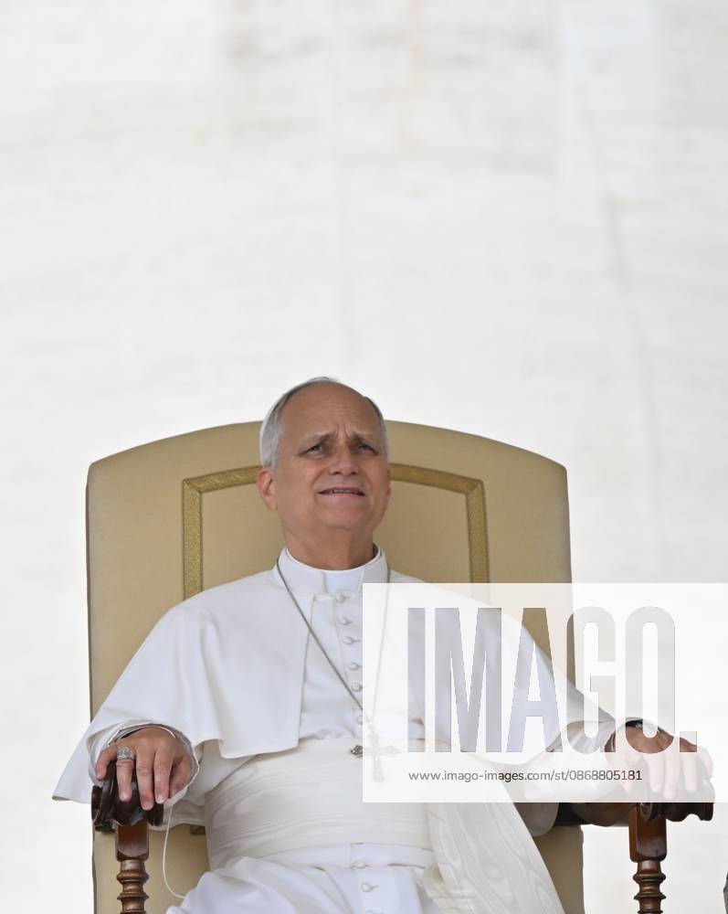Italy, Rome,Vatican 2026-10-07 : Pope Leo XIV during his weekly general audience in St Peter s Square Italy, Rome,Vatican 2026-10-07 : Pope Leo XIV during his weekly general audience in St Peter s Square Copyright alessia.giuliani CPP - NO BOOKS