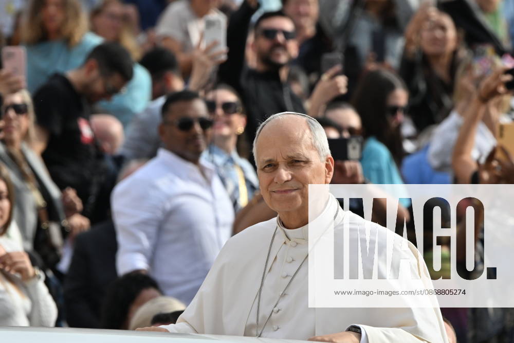 Italy, Rome,Vatican 2026-10-07 : Pope Leo XIV during his weekly general audience in St Peter s Square Italy, Rome,Vatican 2026-10-07 : Pope Leo XIV during his weekly general audience in St Peter s Square Copyright alessia.giuliani CPP - NO BOOKS