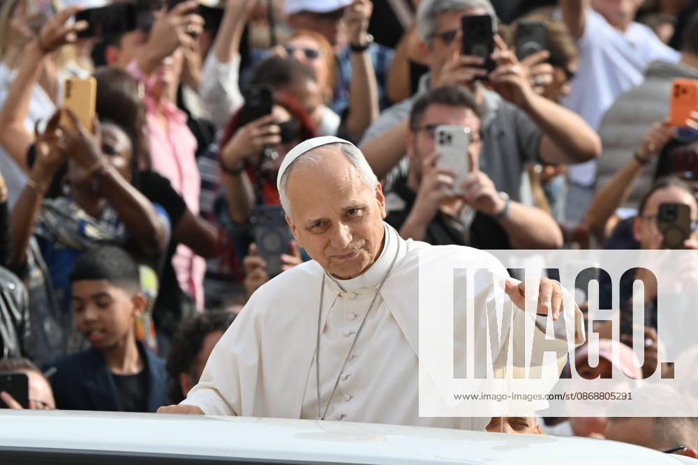 Italy, Rome,Vatican 2026-10-07 : Pope Leo XIV during his weekly general audience in St Peter s Square Italy, Rome,Vatican 2026-10-07 : Pope Leo XIV during his weekly general audience in St Peter s Square Copyright alessia.giuliani CPP - NO BOOKS