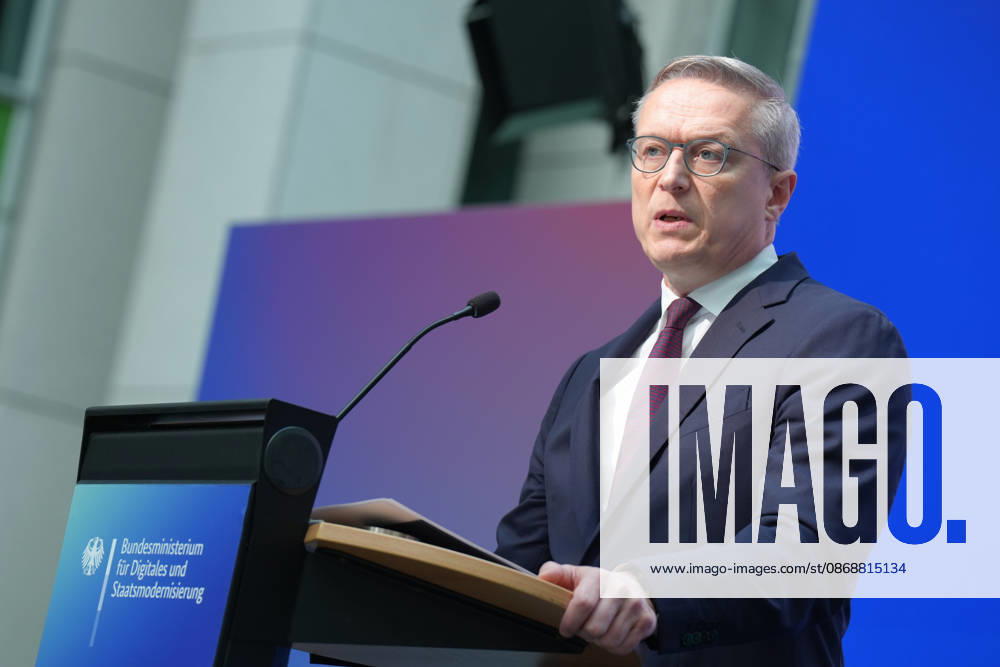Statement by the Federal Minister for Digital Affairs on Government Modernization: Dr. Karsten Wildberger, Minister for Digital Affairs, pictured as he delivers his statement on the Cabinet’s decision regarding the report on one year of government modernization, Berlin, October 7, 2026, Berlin, Berlin, Germany