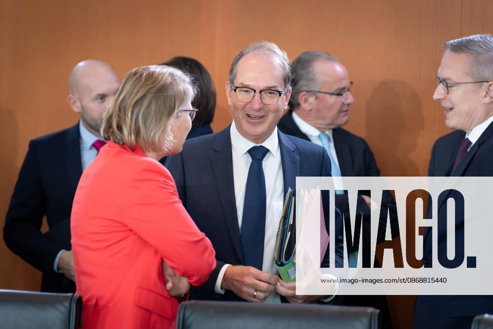 Cabinet meeting, Federal Government, Kickoff, Cabinet meeting, Federal Government, Alexander Dobrindt, Federal Minister of the Interior, Stefanie Hubig, Federal Minister of Justice and Consumer Protection, Karsten Wildberger, Federal Minister for Digital Affairs, Berlin, Berlin, GER