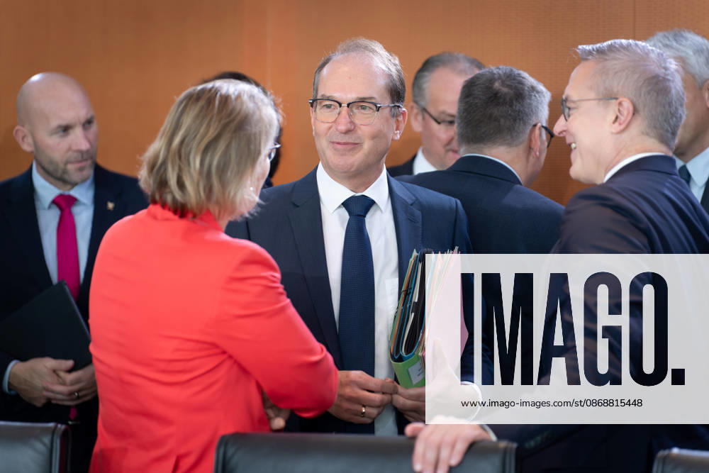 Cabinet meeting, Federal Government, Kickoff, Cabinet meeting, Federal Government, Alexander Dobrindt, Federal Minister of the Interior, Stefanie Hubig, Federal Minister of Justice and Consumer Protection, Karsten Wildberger, Federal Minister for Digital Affairs, Berlin, Berlin, GER