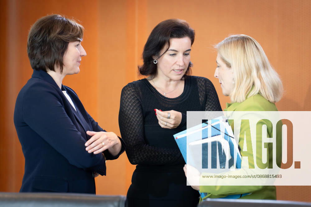 Cabinet meeting, Federal Government, Kickoff, Cabinet meeting, Federal Government, Mareike Wulf, Minister in the Chancellor s Office, Nina Warken, Dorothee Bär, Federal Minister, Research, Berlin, Berlin, GER