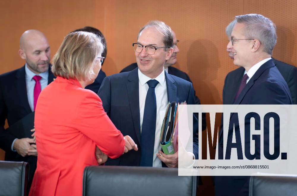 Cabinet meeting, Federal Government, Kickoff, Cabinet meeting, Federal Government, Alexander Dobrindt, Federal Minister of the Interior, Stefanie Hubig, Federal Minister of Justice and Consumer Protection, Karsten Wildberger, Federal Minister for Digital Affairs, Berlin, Berlin, GER