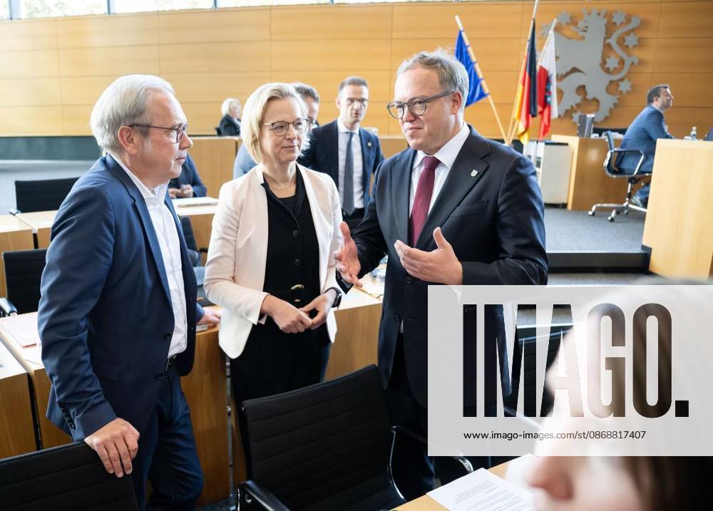 8 THURINGIAN STATE PARLIAMENT 55th PLENARY SESSION ** ** ** Oct. 7, 2026, Erfurt, Thuringian State Parliament, 8th Legislative Term, 55th Plenary Session (photo): Minister-President M
