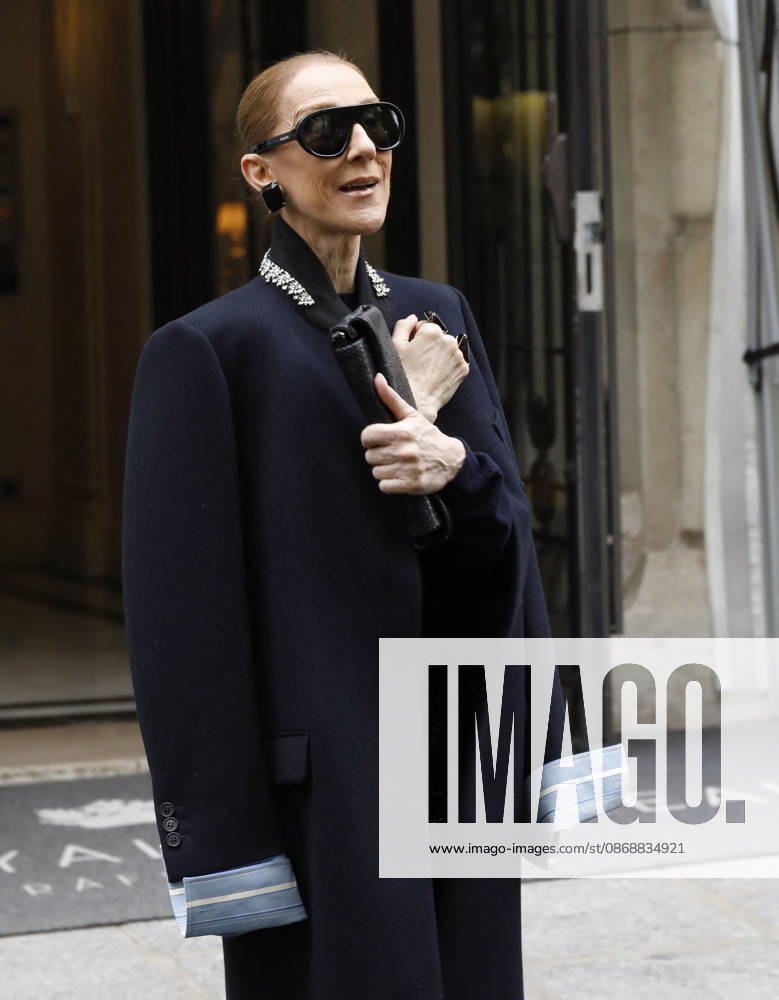 Céline Dion greets her fans in the rain as she leaves the Royal Monceau Hotel in Paris, before heading to the La Plénitude Arena in Paris La Défense to continue her concert series, October 7, 2026 Marc Ausset Lacroix Bestimage Celine Dion greets fans in the rain as she leaves the Royal Monceau Hotel in Paris, before heading to the La Plénitude Arena at Paris La Défense to continue her concert series on October 7, 2026 Paris France