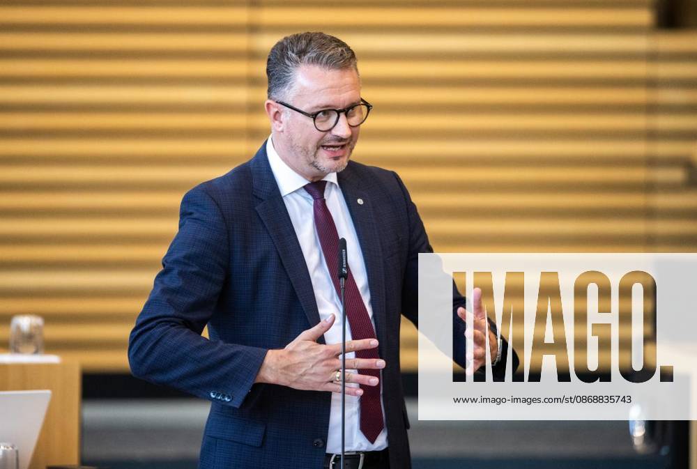 8 THURINGIAN STATE PARLIAMENT 56th PLENARY SESSION ** FOR ** ** Oct. 7, 2026, Erfurt, Thuringian State Parliament, 8th Legislative Term, 56th Plenary Session. Photo: Christian Tischner (CDU), Thuringian Minister of Education, Science, and Culture, Germany, Thuringia, Erfurt. Copyright SaschaxFromm