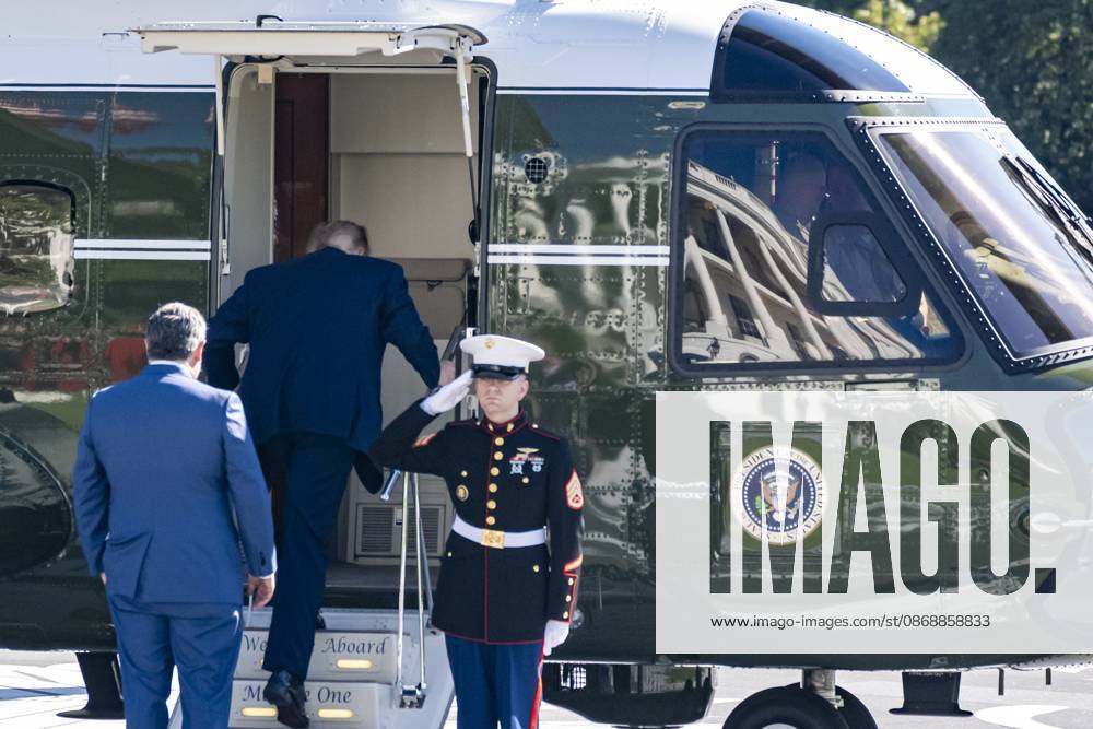 The White House is reflected in Marine One as President Donald Trump and Sen. Ted Cruz board from the helipad on the South Lawn of the White House..Trump was enroute to a campaign event in San Antonio, Texas. Washington USA - ZUMAs197 20261007_aaa_s197_170