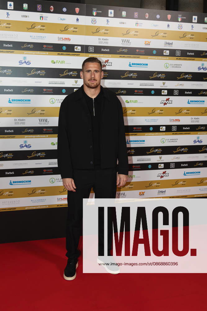 IPA89409942 - Andrea Fuligniati on the red carpet at the Gentleman Fair Play Awards, October 7, 2026 _ Scuola Teulie, Milan, during the 2026 Gentleman Fair Play Awards, News in Milan, Italy