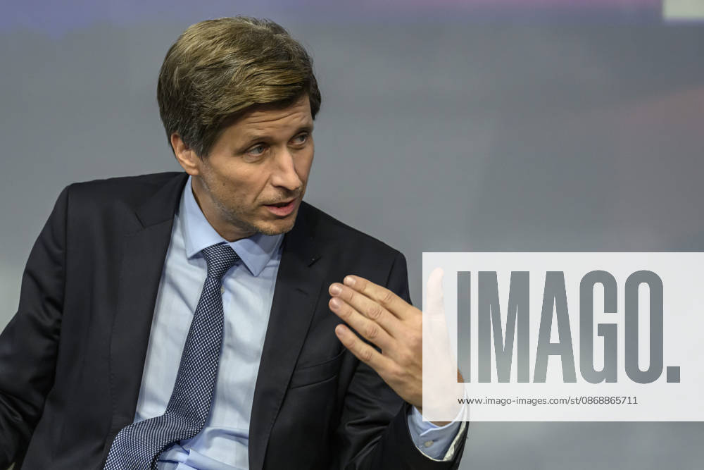 Pictured from left: Moritz Schularick, economist, GER, Berlin, studio, guest on Maischberger, political talk show, TV, program, with host Sandra Maischberger, Das Erste, from Adlershof, Am Studio 20, October 7, 2026,