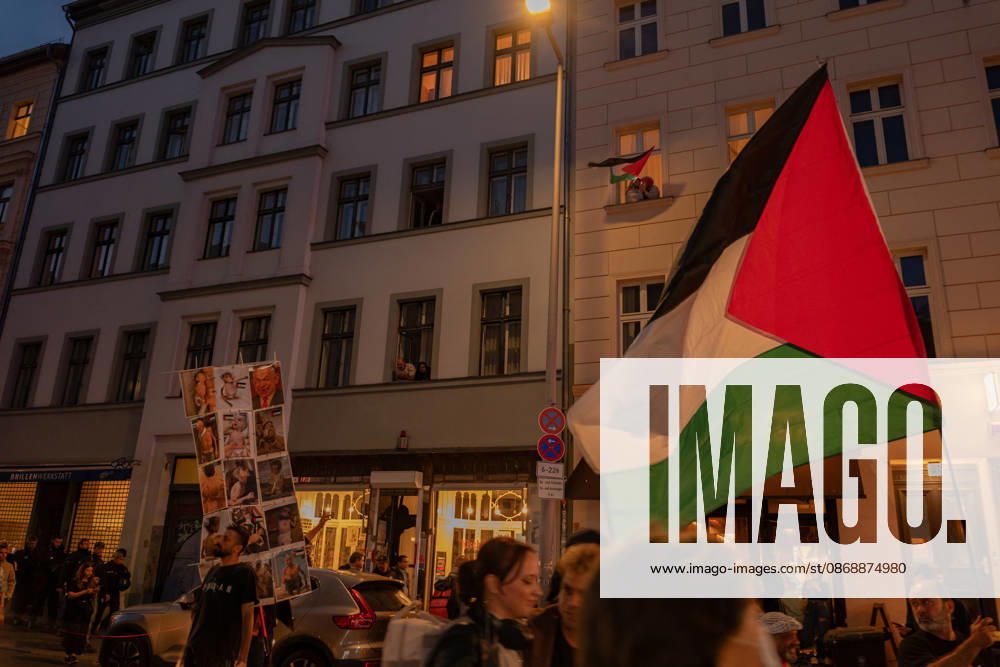 Hundereds of pro-palestinian protesters gather in Berlin, Germany, on October 7, 2026. This marks the three-year anniversary of the Hamas led border attacks in Southern Israel. Germany - ZUMAj167 20261007_zip_j167_005