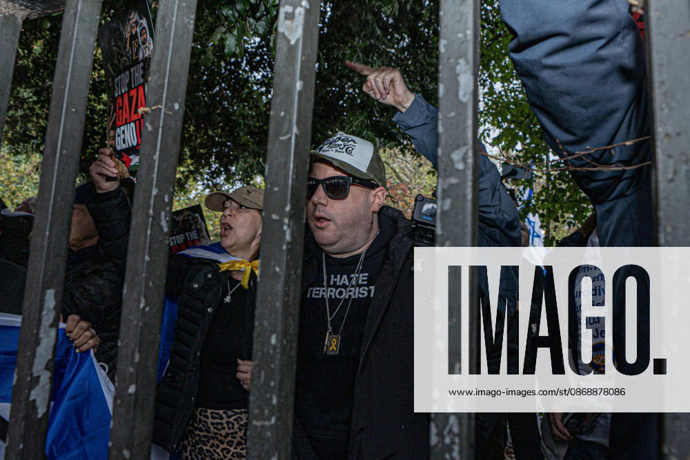 Pro-Israeil counter protestors challenge pro-Palestine demonstrators in London, UK - 7 OCT 2026. Pro-Israeil counter protestors seen challenging pro-Palestine demonstrators from behind park railings for choosing the 3rd anniversary of the October 7th attack by Hamas to protest against Israel’s war on Gaza. Pro-Palestine activists from Central London Universities chose the 3rd anniversary of the October 7th attack by Hamas to protest against Israel’s war on Gaza. They clashed en route with pro-Israeli counter protestors. The demonstration was arranged by an inter-uni coalition that includes King’s College and LSE. London United Kingdom